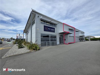 Image 1 of 18