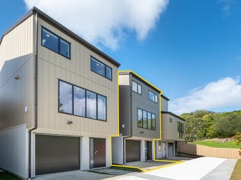 Must Be Sold! Brand New - 10 Minutes to St Lukes