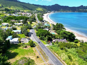 The Green Bach-Live & Relax by the Sea!