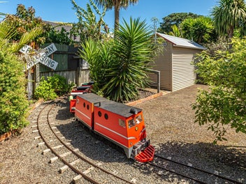 Calling all Whanganui Train Enthusiasts