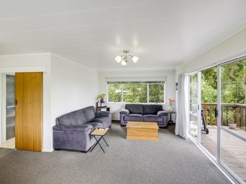 Private, Elevated Living In Taradale