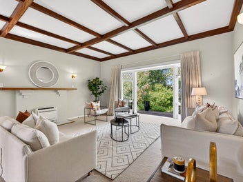 Character with city convenience