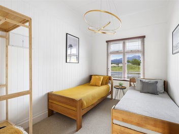 Modernised Villa on Rare Large Section