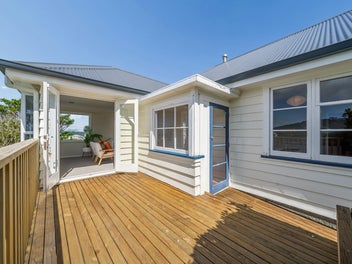 Peaceful Cul-de-Sac Living