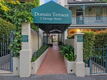 Paddington-style Domain-side living