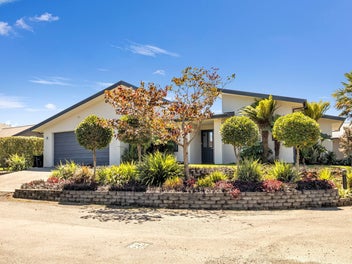 Lake-side living never looked better!