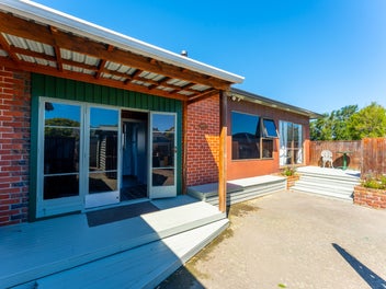 Families Will Love This Home!