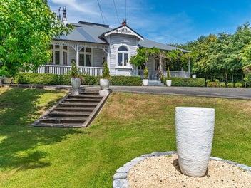 A timeless west-side classic