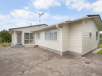 Like Hens Teeth – Be Quick!