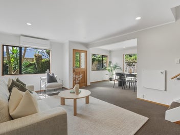 Point Chevalier | Professionals Real Estate