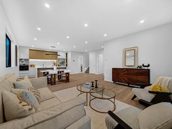 Stylish, Spacious & Standalone New Haven, Walk...