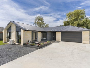 Modern ease | Private, sunny and low maintenance