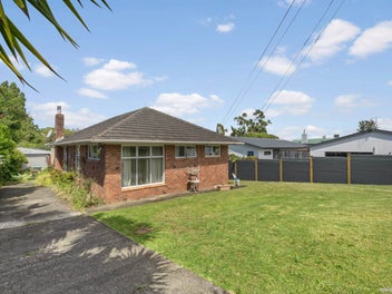 Estuary Outlook | Freehold 792m2 (MOL)