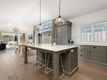 Contemporary Comfort, Coastal Location