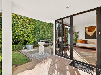 Rare Matua Lock and Leave Opportunity