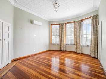 Character villa with convenience