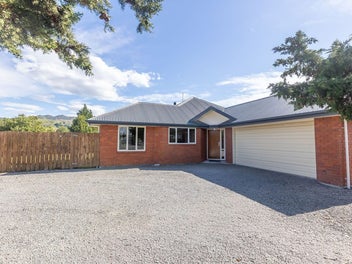 Spacious Family Home in Convenient Location