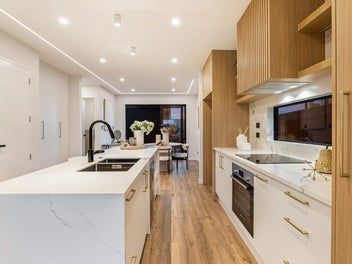 Asking Price Only High $800,000, Be Quick