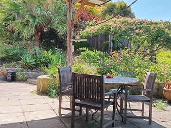 Mudbrick Home & Share in Waiheke Eco-village