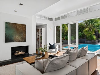 Secluded 1960’s Sanctuary on 1,183m²