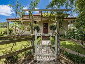 Where timeless charm meets fresh country living