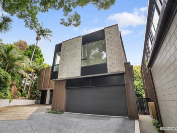 LUXURY in DGZ - Enquiries $3m