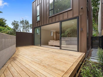 Luxury in DGZ - 5B is ONLY 1 LEFT