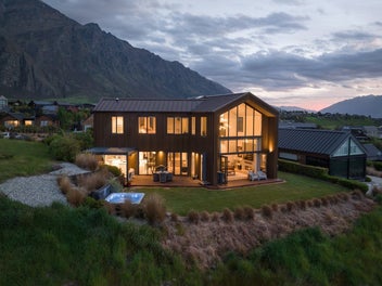 Elevated elegance on Orford Drive