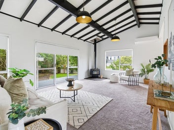 Mount Living on a Rare 666sqm Freehold Site