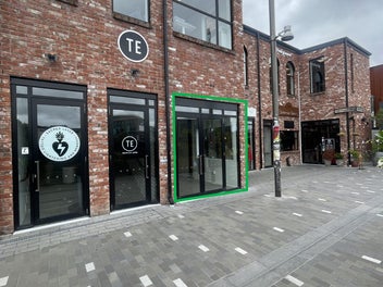 Image 1 of 7