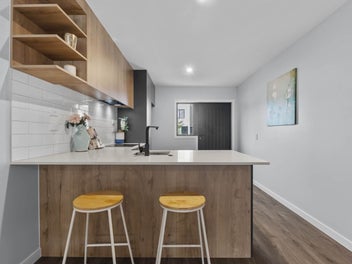 Picture Perfect Living in McLennan Park