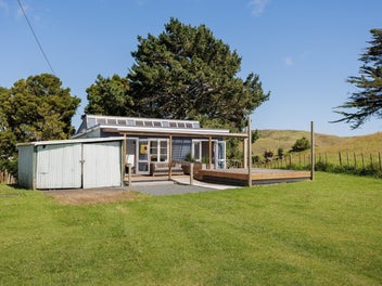 Easy-care coastal escape