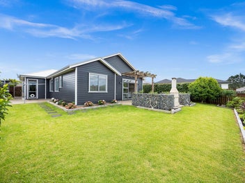 Cool House - Hot Location