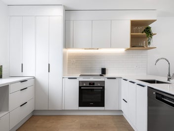 Parkside Elegant 4-Bed End-Terrace