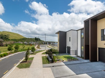 Parkside Elegant 4-Bed End-Terrace