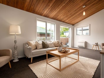 Smart Design, Space and Location!