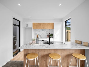 CBD, Hagley Park, Stadium & Parakiore at Your Door