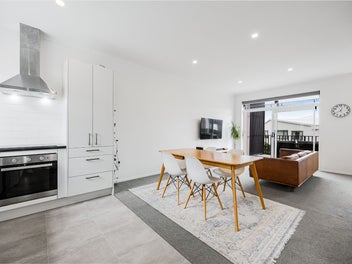 Vendors Ready to Move - Priced to Sell!