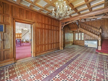 Image 1 of 1