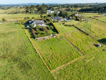 Charm, Character & Country Elegance