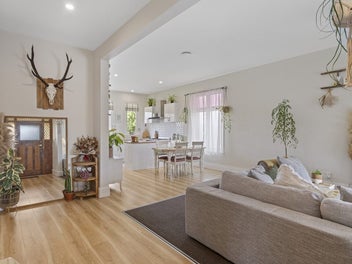 Character Lovers, This One Hits the Heart