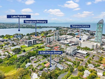 Private and Serene Central Takapuna Home