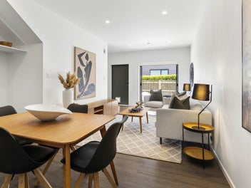 Parkside with a garage!