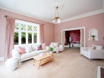 Large Family Classic - Gladstone