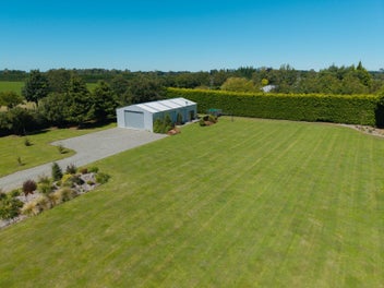 The shed everyone wants - Auction bound!