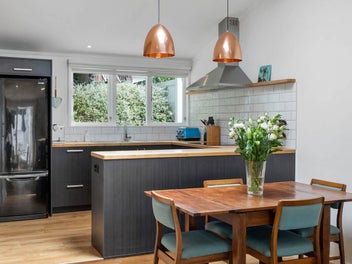 The Perfect Balance of Style, Sun & Location