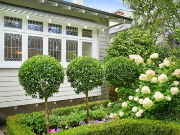 Generational Living in Unbeatable Cornwall Park