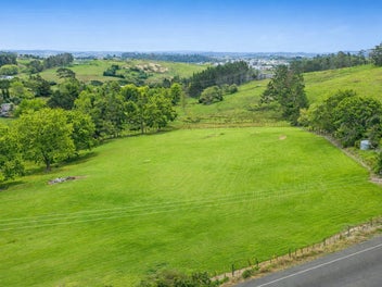 Countryside Living, Convenience Included