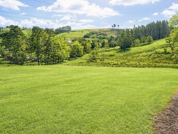 Countryside Living, Convenience Included