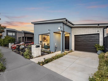 Light and bright on one level